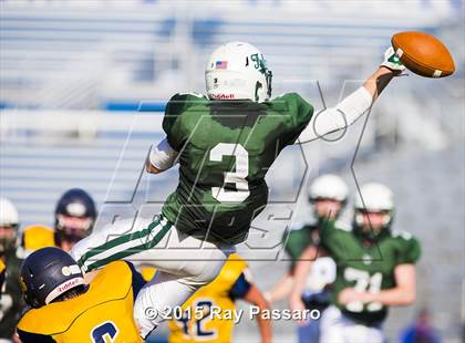 Thumbnail 3 in Shoreham-Wading River vs. Locust Valley (Long Island Class IV Final) photogallery.