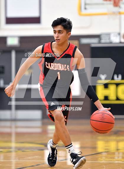 Thumbnail 2 in Woodland Christian vs. River Valley (Mel Good Holiday Classic) photogallery.