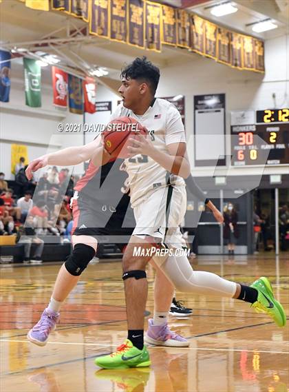 Thumbnail 2 in Woodland Christian vs. River Valley (Mel Good Holiday Classic) photogallery.