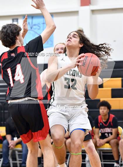 Thumbnail 2 in Woodland Christian vs. River Valley (Mel Good Holiday Classic) photogallery.