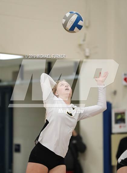 Thumbnail 2 in Shelley vs Kuna (4A State Tourn.) photogallery.
