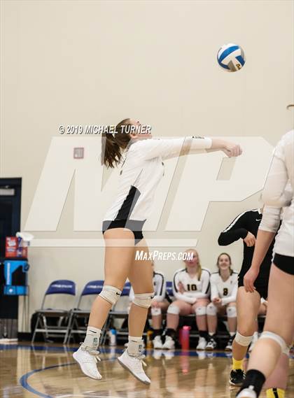 Thumbnail 3 in Shelley vs Kuna (4A State Tourn.) photogallery.