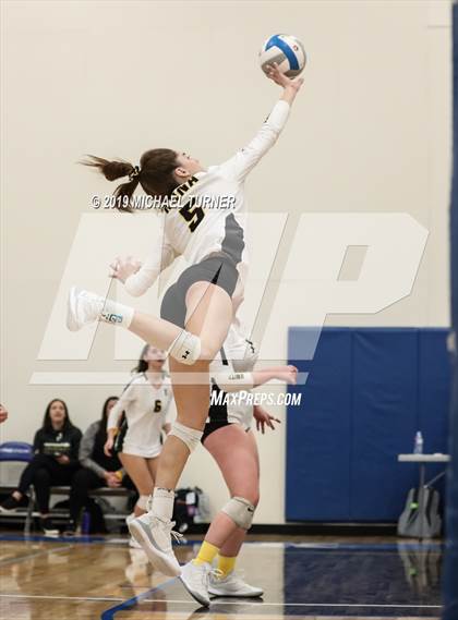 Thumbnail 2 in Shelley vs Kuna (4A State Tourn.) photogallery.