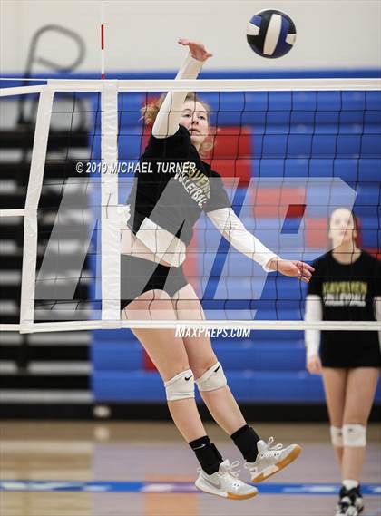 Thumbnail 2 in Shelley vs Kuna (4A State Tourn.) photogallery.