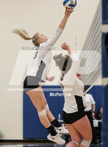 Thumbnail 1 in Shelley vs Kuna (4A State Tourn.) photogallery.