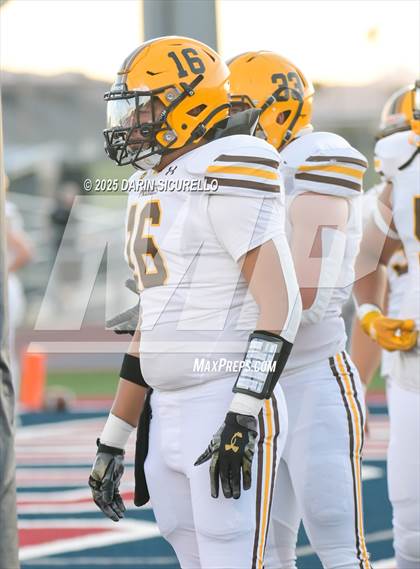 Thumbnail 3 in Marcos de Niza @ McClintock photogallery.