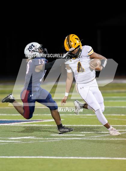 Thumbnail 1 in Marcos de Niza @ McClintock photogallery.