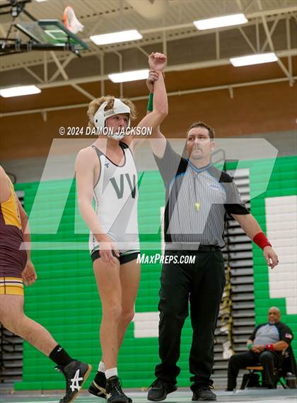 Thumbnail 3 in Eldorado vs Virgin Valley photogallery.