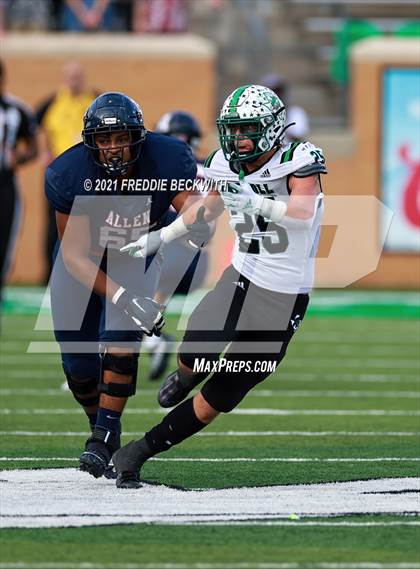 Thumbnail 2 in Southlake Carroll vs. Allen (UIL 6A D1 Quarterfinal) photogallery.
