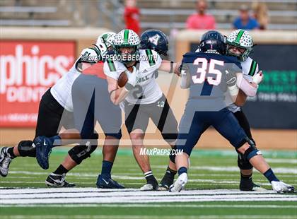 Thumbnail 2 in Southlake Carroll vs. Allen (UIL 6A D1 Quarterfinal) photogallery.