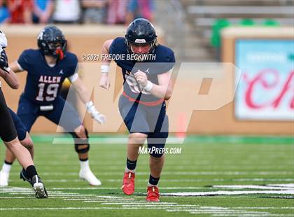 Thumbnail 2 in Southlake Carroll vs. Allen (UIL 6A D1 Quarterfinal) photogallery.