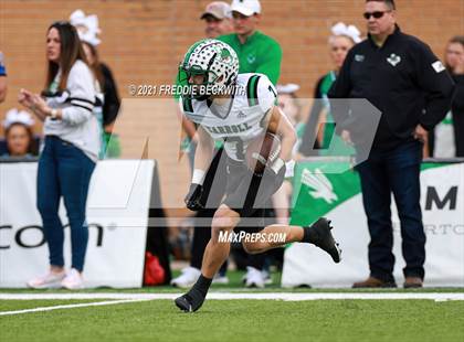 Thumbnail 1 in Southlake Carroll vs. Allen (UIL 6A D1 Quarterfinal) photogallery.
