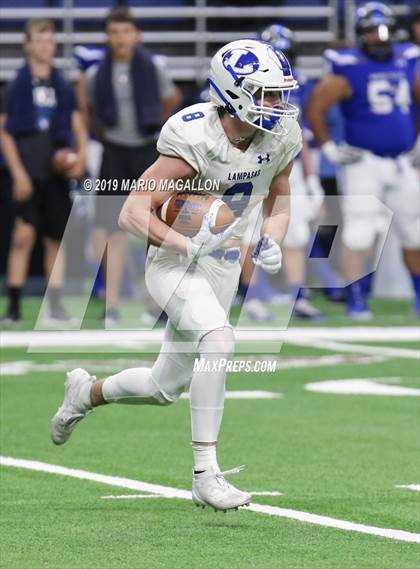 Thumbnail 2 in Lampasas vs Needville (UIL 4A  Regional Playoff) photogallery.