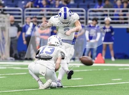 Thumbnail 2 in Lampasas vs Needville (UIL 4A  Regional Playoff) photogallery.