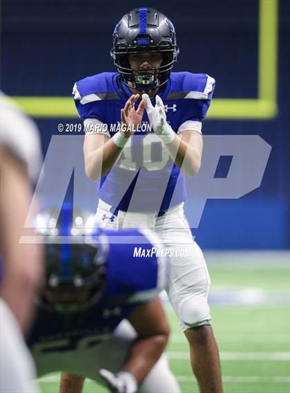 Thumbnail 2 in Lampasas vs Needville (UIL 4A  Regional Playoff) photogallery.