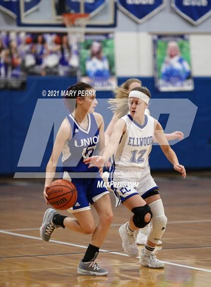 Thumbnail 2 in Union Area vs. Lincoln photogallery.