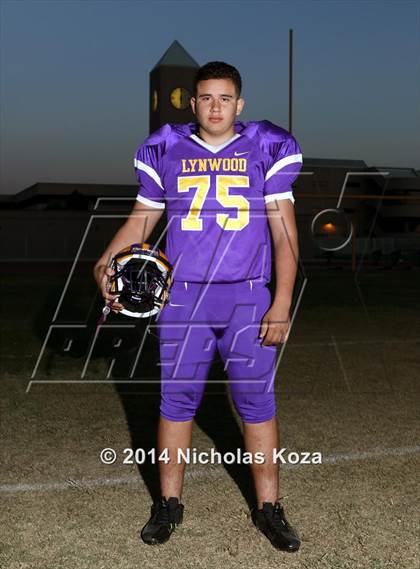 Thumbnail 1 in Lynwood Varsity Football Team and Individual photogallery.