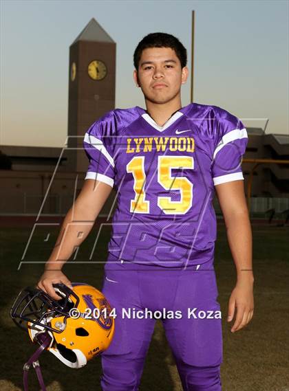Thumbnail 1 in Lynwood Varsity Football Team and Individual photogallery.