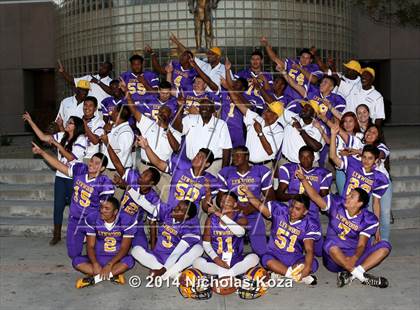 Thumbnail 3 in Lynwood Varsity Football Team and Individual photogallery.