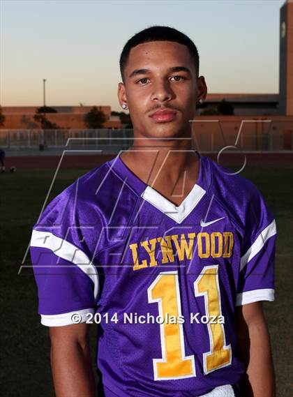 Thumbnail 1 in Lynwood Varsity Football Team and Individual photogallery.