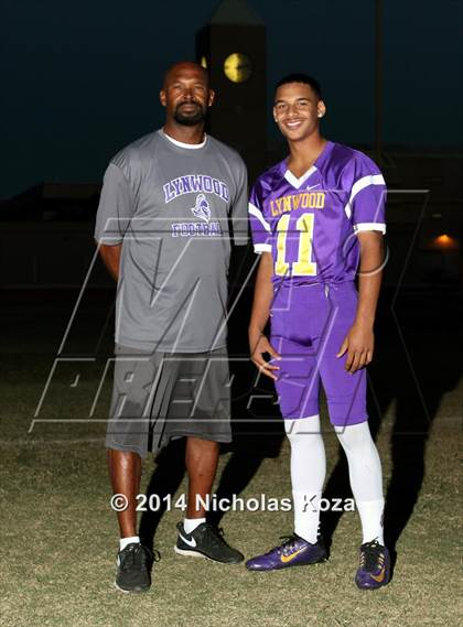 Thumbnail 3 in Lynwood Varsity Football Team and Individual photogallery.