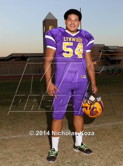 Thumbnail 2 in Lynwood Varsity Football Team and Individual photogallery.
