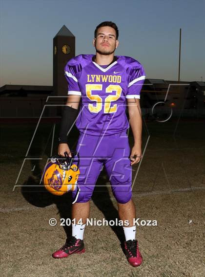 Thumbnail 3 in Lynwood Varsity Football Team and Individual photogallery.