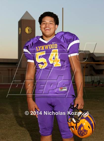 Thumbnail 1 in Lynwood Varsity Football Team and Individual photogallery.