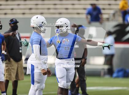 Thumbnail 1 in St. Pauls vs. Salisbury (NCHSAA 2AA Football Championship) photogallery.