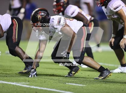 Thumbnail 2 in St. Pauls vs. Salisbury (NCHSAA 2AA Football Championship) photogallery.