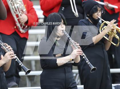 Thumbnail 1 in St. Pauls vs. Salisbury (NCHSAA 2AA Football Championship) photogallery.