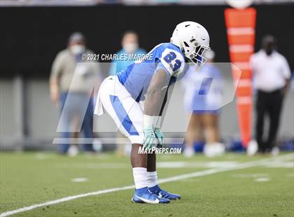 Thumbnail 2 in St. Pauls vs. Salisbury (NCHSAA 2AA Football Championship) photogallery.