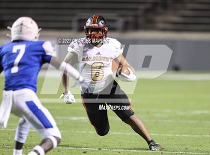 Thumbnail 3 in St. Pauls vs. Salisbury (NCHSAA 2AA Football Championship) photogallery.