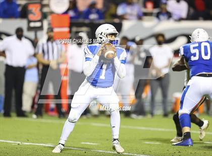 Thumbnail 2 in St. Pauls vs. Salisbury (NCHSAA 2AA Football Championship) photogallery.