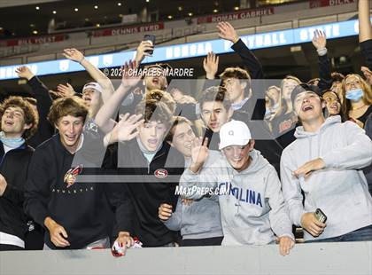 Thumbnail 3 in St. Pauls vs. Salisbury (NCHSAA 2AA Football Championship) photogallery.