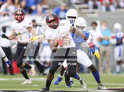 Thumbnail 2 in St. Pauls vs. Salisbury (NCHSAA 2AA Football Championship) photogallery.