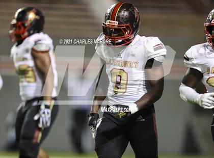 Thumbnail 1 in St. Pauls vs. Salisbury (NCHSAA 2AA Football Championship) photogallery.