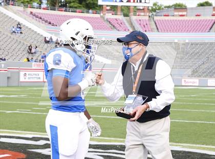 Thumbnail 2 in St. Pauls vs. Salisbury (NCHSAA 2AA Football Championship) photogallery.