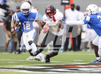 Thumbnail 2 in St. Pauls vs. Salisbury (NCHSAA 2AA Football Championship) photogallery.