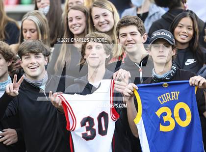 Thumbnail 1 in St. Pauls vs. Salisbury (NCHSAA 2AA Football Championship) photogallery.