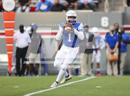 Thumbnail 3 in St. Pauls vs. Salisbury (NCHSAA 2AA Football Championship) photogallery.