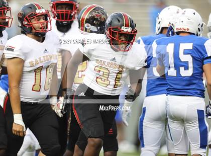 Thumbnail 1 in St. Pauls vs. Salisbury (NCHSAA 2AA Football Championship) photogallery.