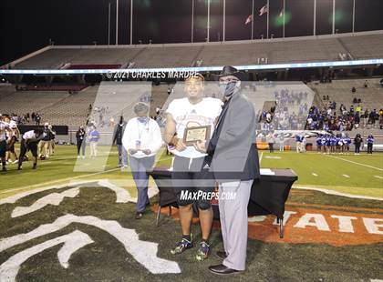 Thumbnail 2 in St. Pauls vs. Salisbury (NCHSAA 2AA Football Championship) photogallery.