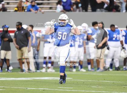 Thumbnail 2 in St. Pauls vs. Salisbury (NCHSAA 2AA Football Championship) photogallery.