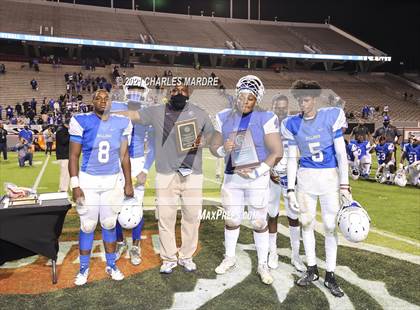 Thumbnail 1 in St. Pauls vs. Salisbury (NCHSAA 2AA Football Championship) photogallery.