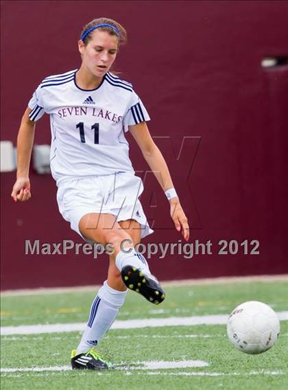 Thumbnail 1 in Clear Lake vs Seven Lakes (Region III Regional Final)  photogallery.