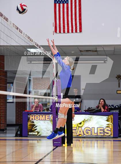Thumbnail 3 in St. Joseph Catholic vs Covenant Christian photogallery.