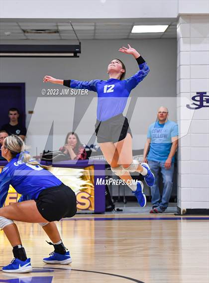 Thumbnail 3 in St. Joseph Catholic vs Covenant Christian photogallery.