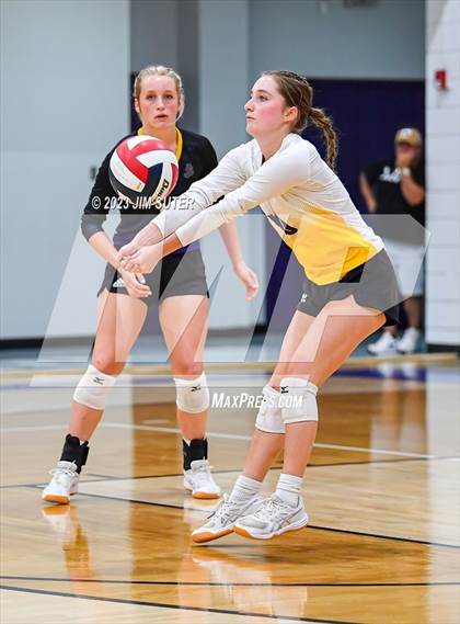 Thumbnail 1 in St. Joseph Catholic vs Covenant Christian photogallery.