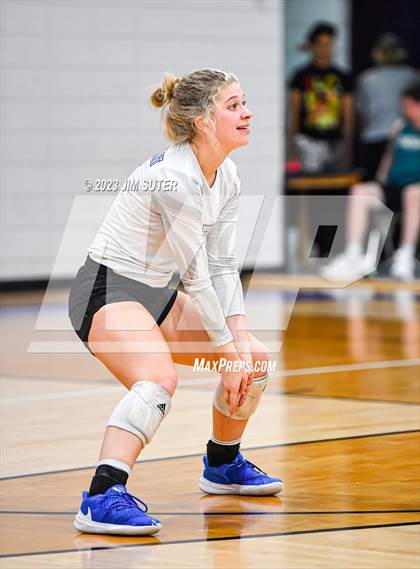 Thumbnail 1 in St. Joseph Catholic vs Covenant Christian photogallery.